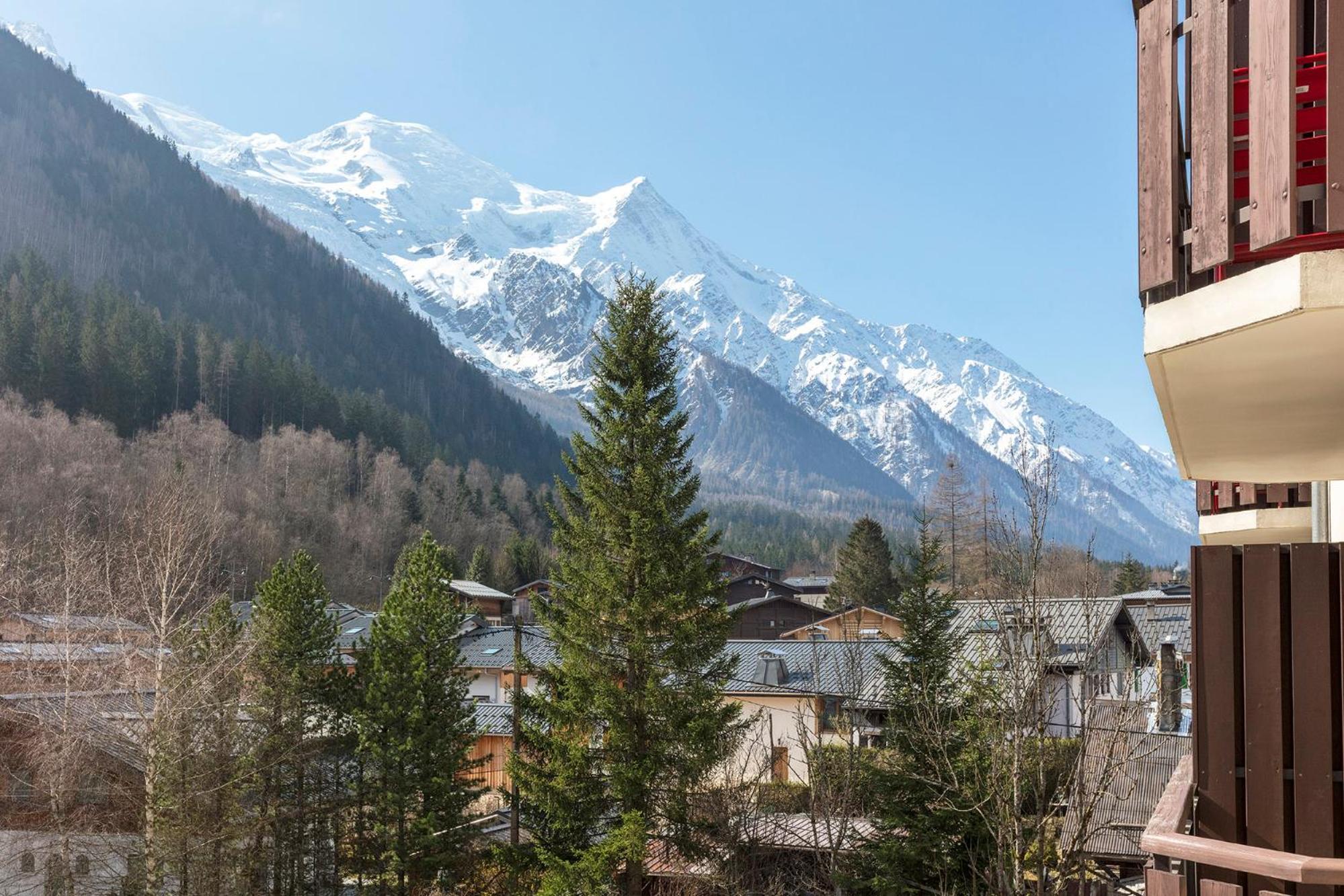 Hotel Les Aiglons Chamonix Bagian luar foto
